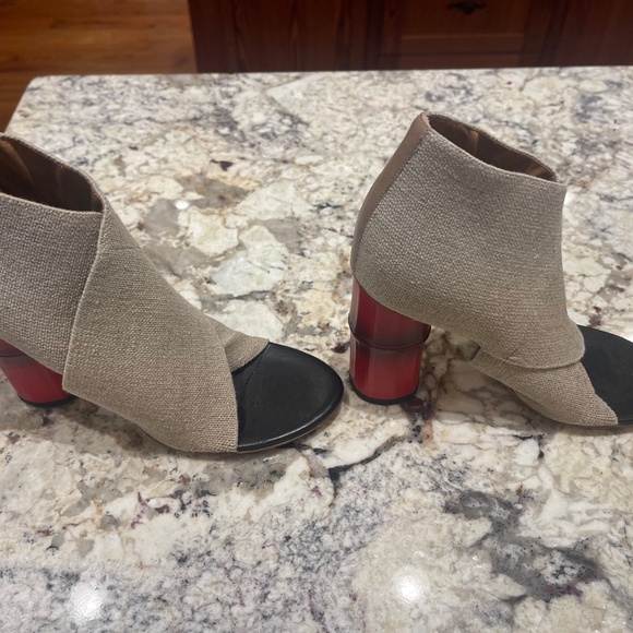 Acne Studios Canvas D'Orsay Pumps, Size 37/US 7 - Picture 4 of 13